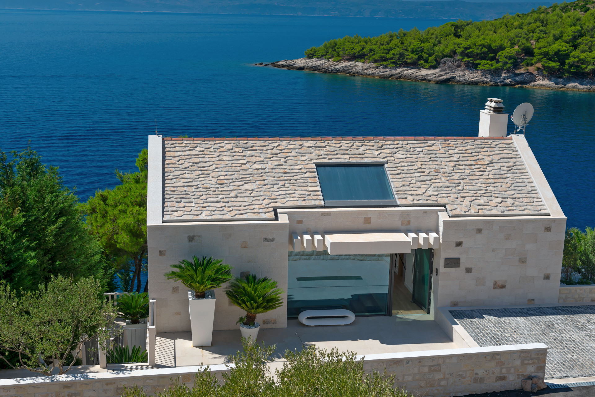 Villa Akuna rooftop overlooking the Adriatic Sea